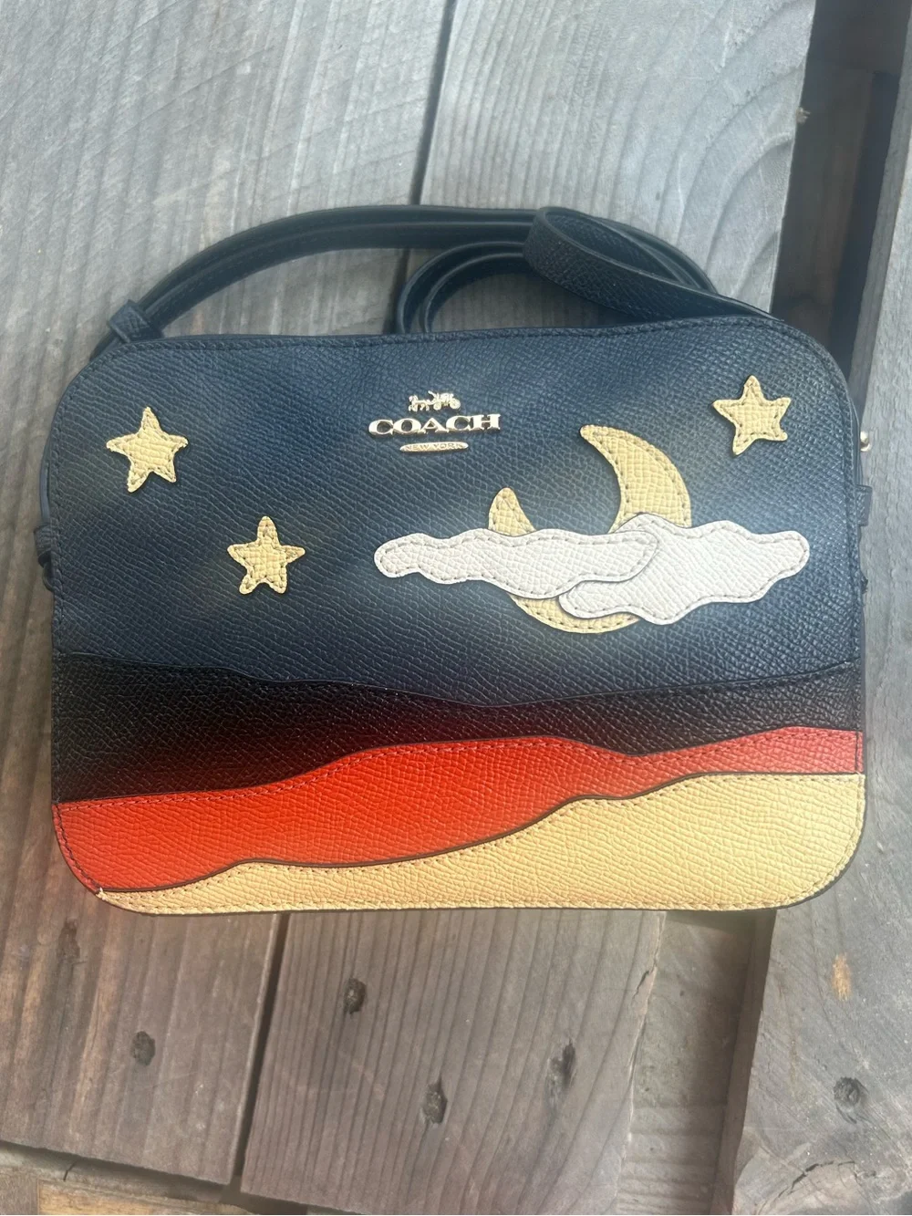 Coach Desert Moon & Stars Appliqué Camera Crossbody Black Pebbled Leather Rare - Picture 1 of 4